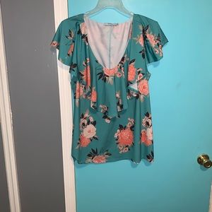 🐢Floral top